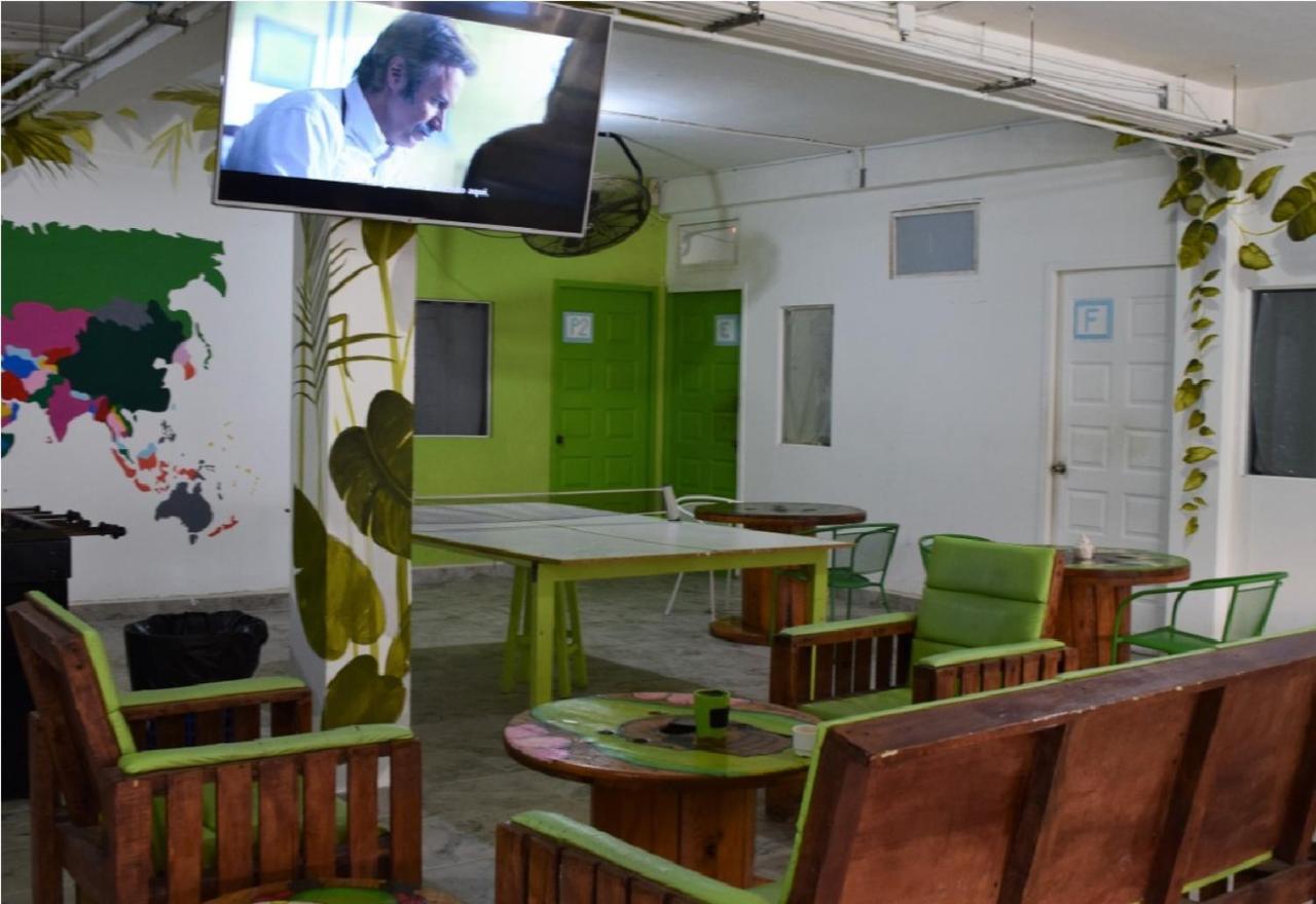 Guacamundo Beach Hostel 5Th. Ave 普拉亚卡门 外观 照片